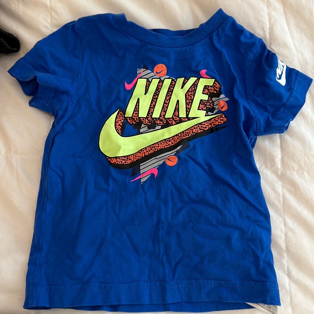 Nike Toddler TShirt LIKE NEW CONDITION